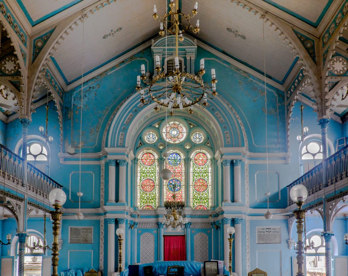 The lovely blue Knesset Eliyahoo Synagogue in Kalaghoda